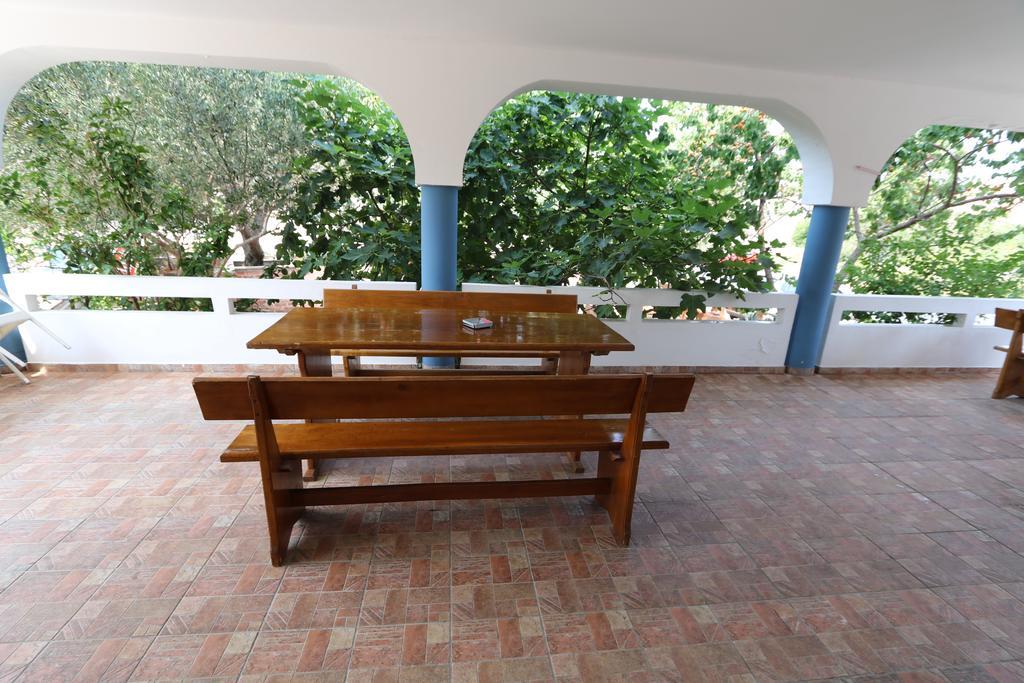 Pool Apartments Knezevic Novaglia Esterno foto