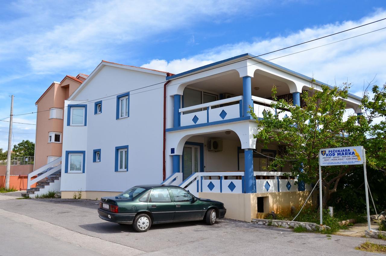 Pool Apartments Knezevic Novaglia Esterno foto